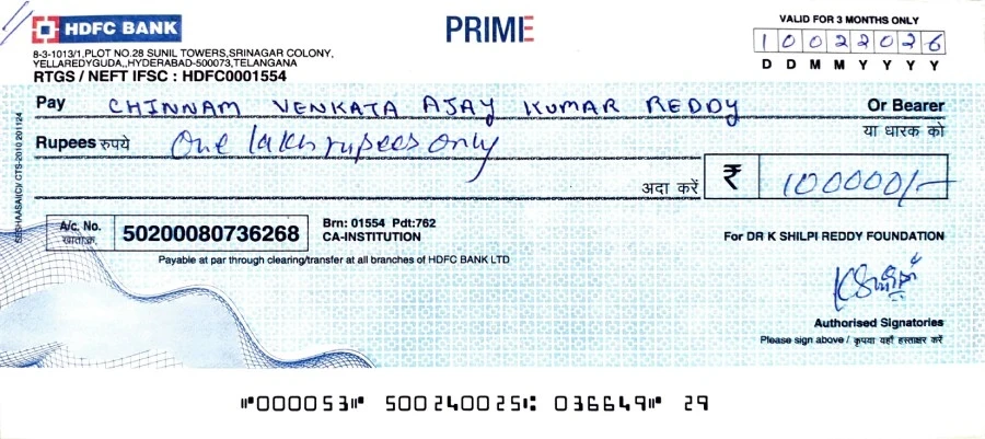 Scholarship Cheque of ₹1,00,000 awarded under Kommara Lalitha Devi Scholarship – 2026